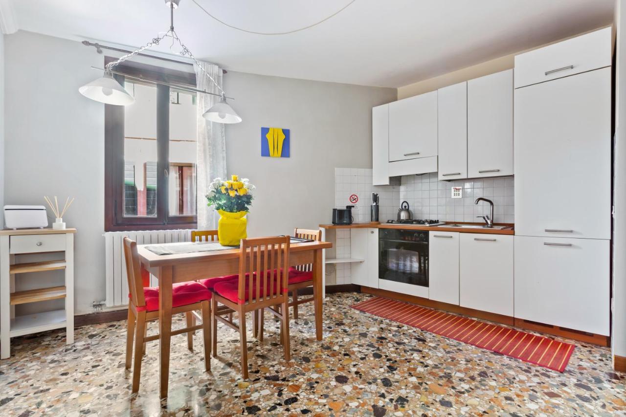 Castello Cozy Apart X4 - Calle Crosera Βενετία Εξωτερικό φωτογραφία